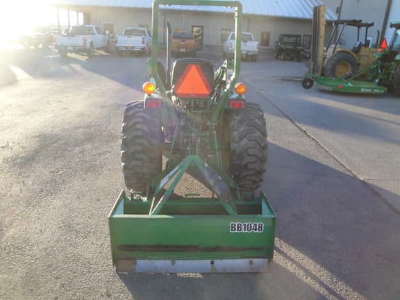 Image of John Deere 790 equipment image 2