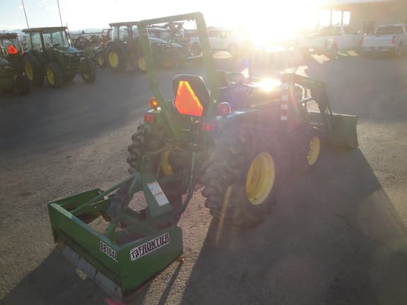 Image of John Deere 790 equipment image 3