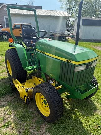 Image of John Deere 790 equipment image 1