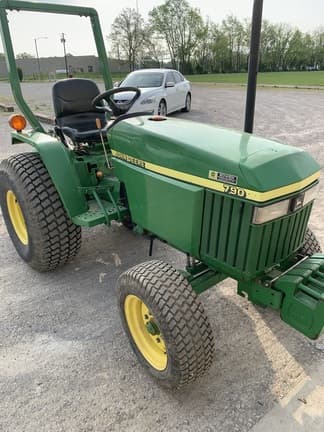 Image of John Deere 790 equipment image 2