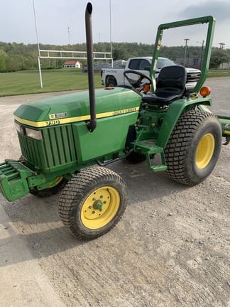 2003 John Deere 790 Equipment Image0