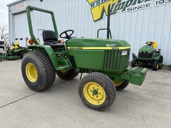 Image of John Deere 790 equipment image 1