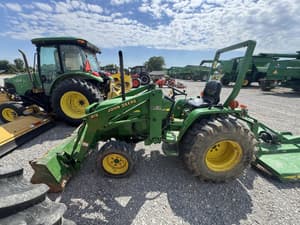 2003 John Deere 790 Image