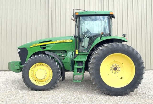 Image of John Deere 7920 equipment image 3
