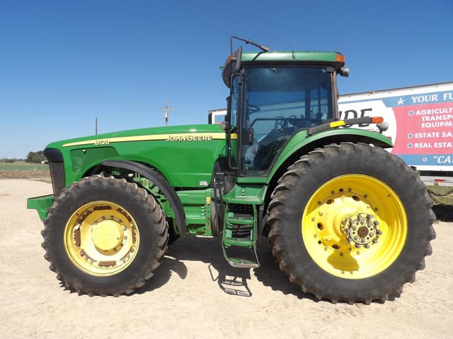 Image of John Deere 8120 equipment image 1
