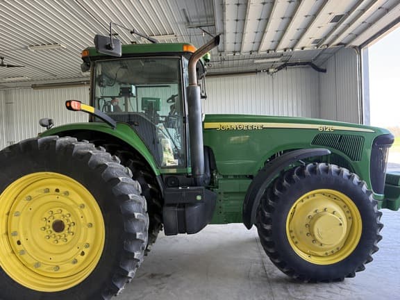 Image of John Deere 8120 equipment image 3