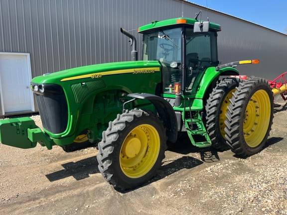 Image of John Deere 8120 Primary image