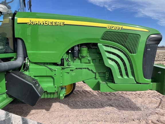 Image of John Deere 8120T equipment image 1