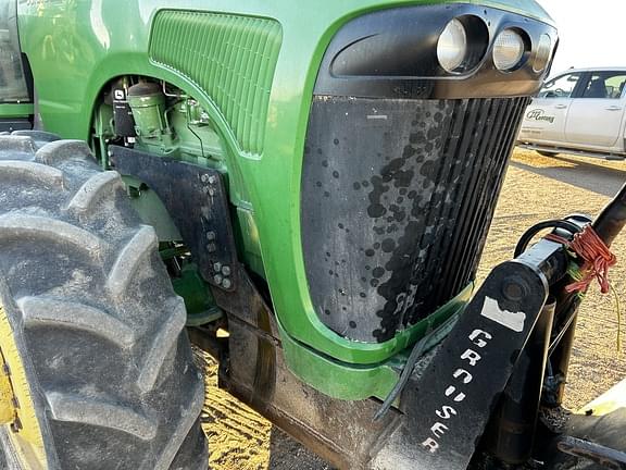 Image of John Deere 8220 equipment image 4