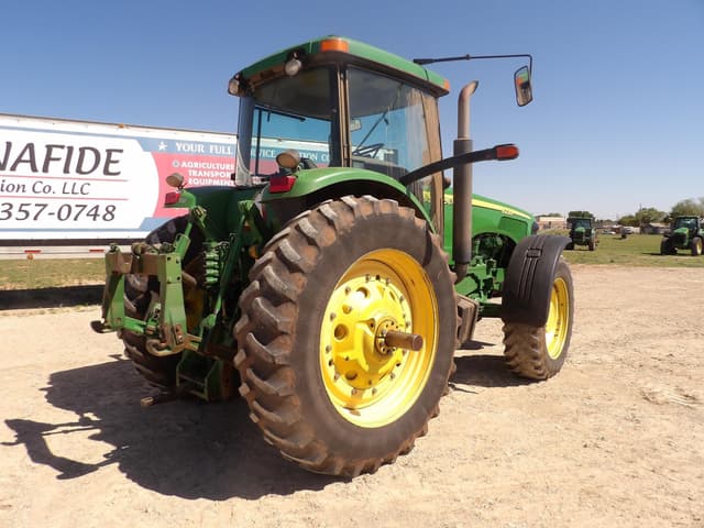 Image of John Deere 8220 equipment image 4