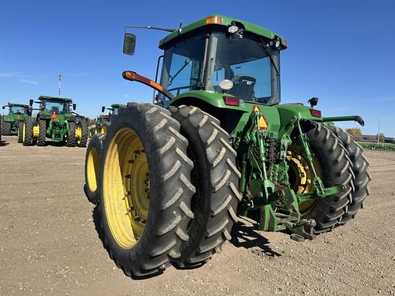 Image of John Deere 8320 equipment image 4