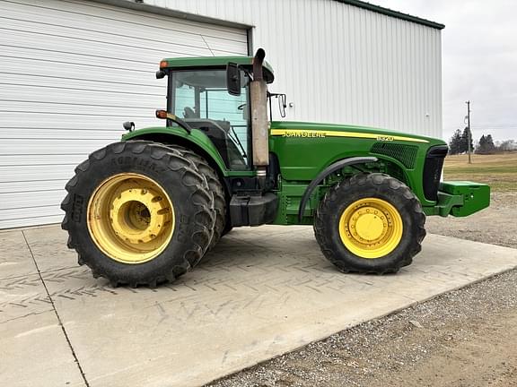 Image of John Deere 8320 equipment image 2