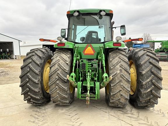 Image of John Deere 8320 equipment image 3