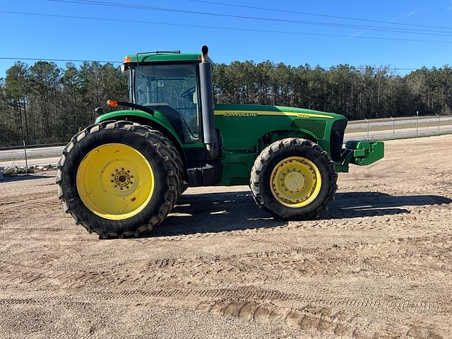 Image of John Deere 8320 equipment image 3