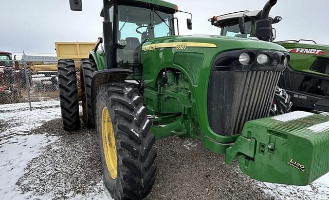 Image of John Deere 8320R equipment image 2