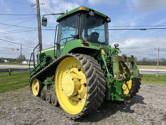 Image of John Deere 8320T equipment image 3