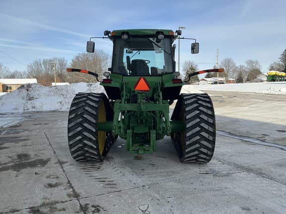 Image of John Deere 8320T equipment image 4