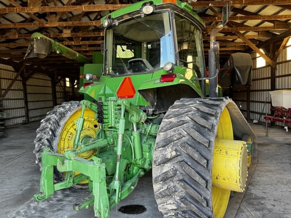 Image of John Deere 8320T equipment image 3