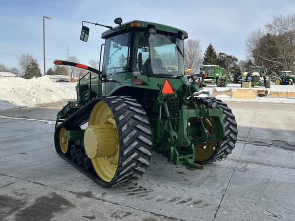 Image of John Deere 8320T equipment image 3
