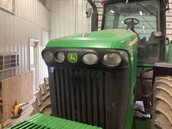 Image of John Deere 8420 equipment image 2