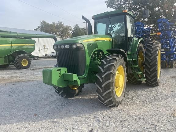 Image of John Deere 8420 equipment image 1