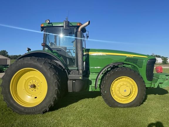 Image of John Deere 8420 equipment image 2