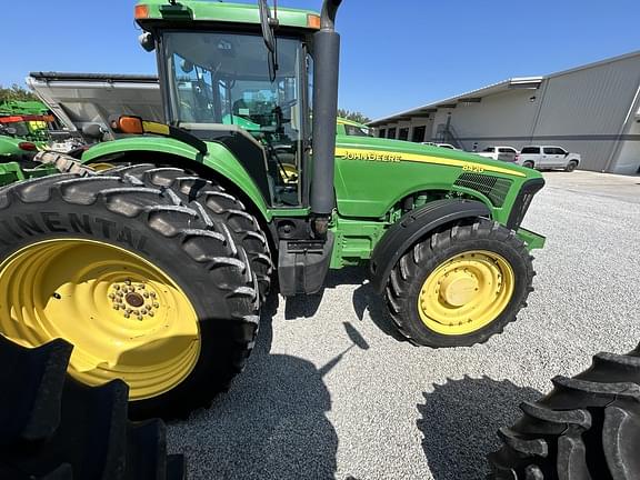 Image of John Deere 8420 equipment image 2