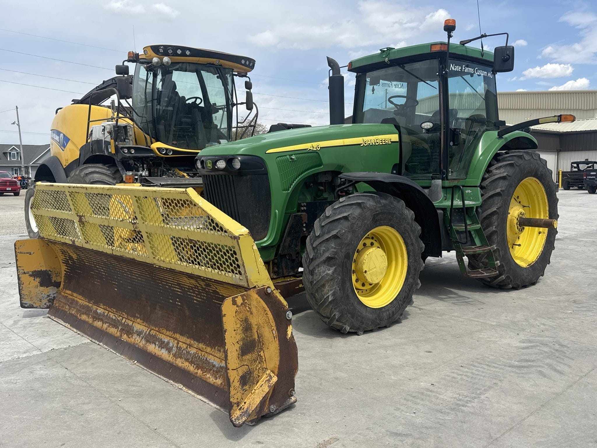 2003 John Deere 8420 Equipment Image0