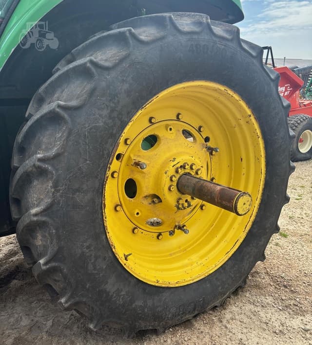 Image of John Deere 8420 equipment image 3