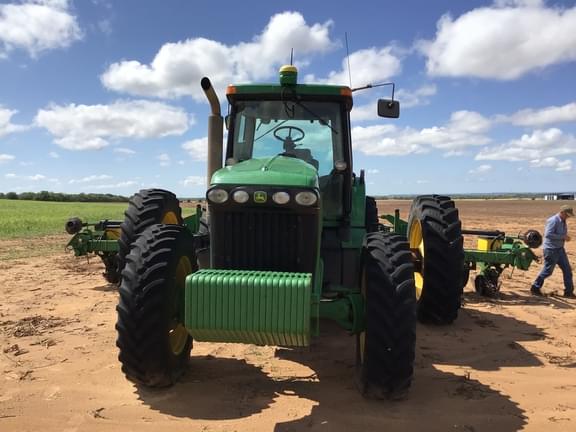 Image of John Deere 8420 equipment image 2