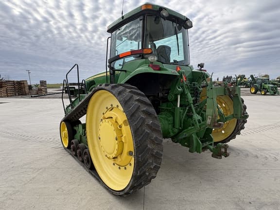 Image of John Deere 8420T equipment image 4