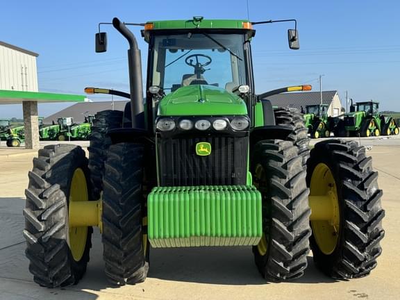 Image of John Deere 8520 equipment image 3