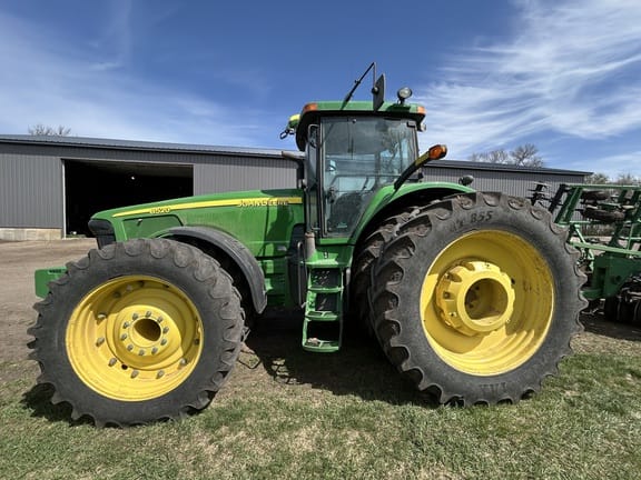 2003 John Deere 8520 Equipment Image0