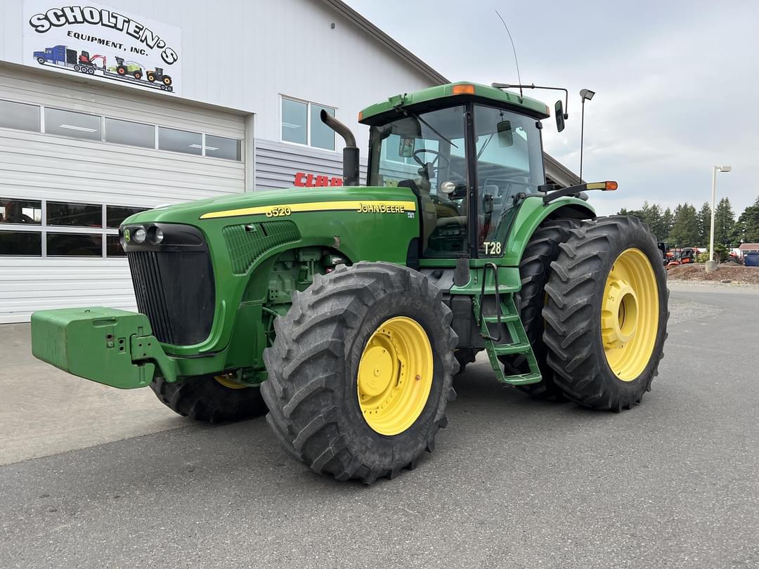 Image of John Deere 8520 Primary image