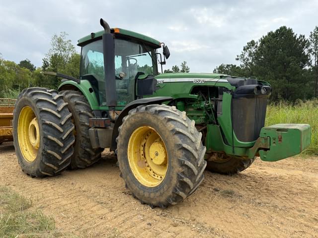 Image of John Deere 8520 equipment image 2