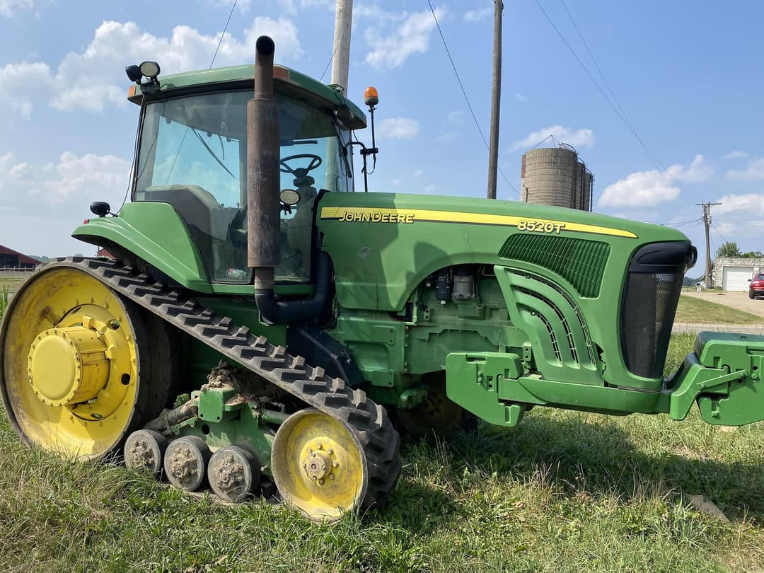 Image of John Deere 8520T Image 0