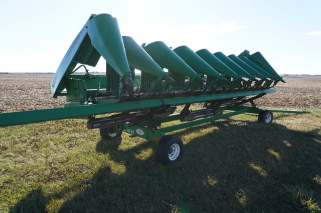 Image of John Deere 893 equipment image 4