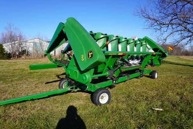 Image of John Deere 893 equipment image 1