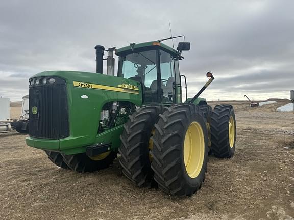 Image of John Deere 9220 equipment image 1