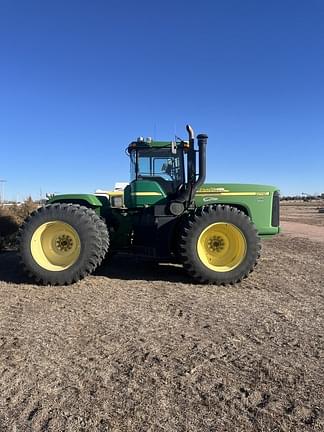 Image of John Deere 9220 equipment image 1