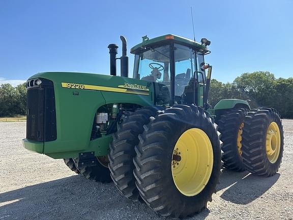 Image of John Deere 9220 equipment image 4