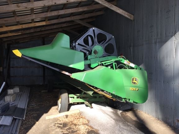 Main image John Deere 925F