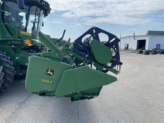 Image of John Deere 925F Primary image