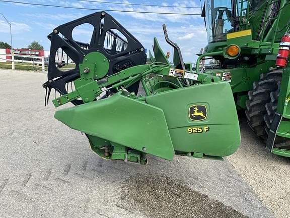 Image of John Deere 925F equipment image 1