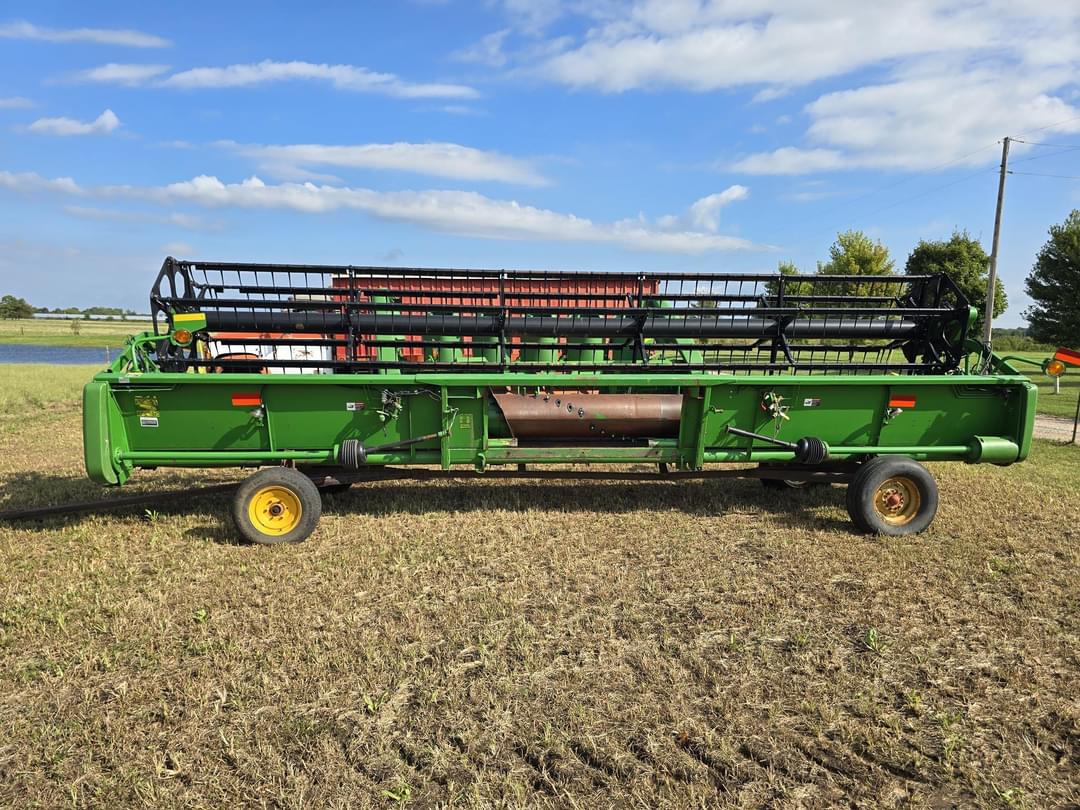 Image of John Deere 925F Primary image