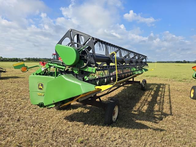 Image of John Deere 925F equipment image 4