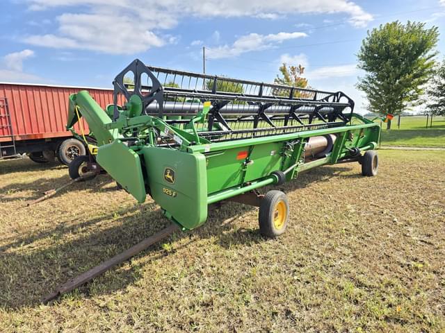 Image of John Deere 925F equipment image 1