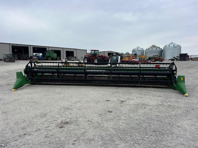 Image of John Deere 925F equipment image 2
