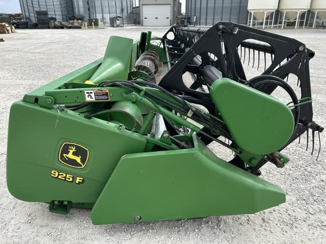 Image of John Deere 925F equipment image 3