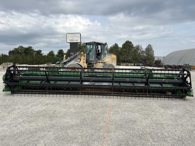 Image of John Deere 925F equipment image 2